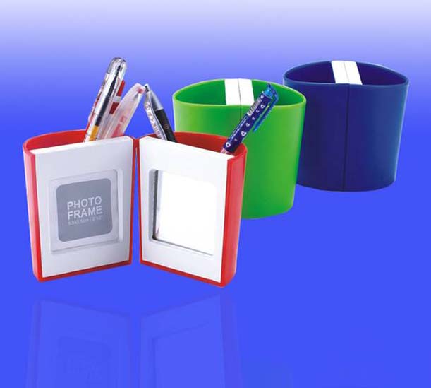 Plastic Desk Pen Holder